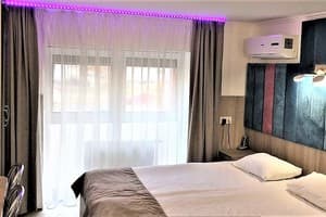 EXPO Hotel Comfort 24