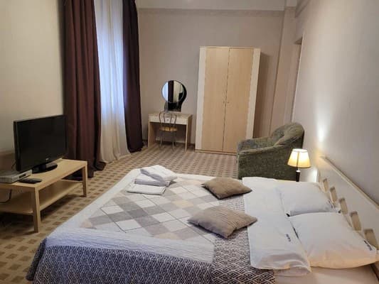 Home Hotel ул. Крещатик, 27 6