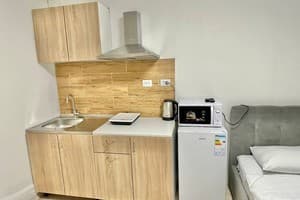 Апарт-отель River House. Апартаменты двухместный c 2х спальной кроватью и диваном 5